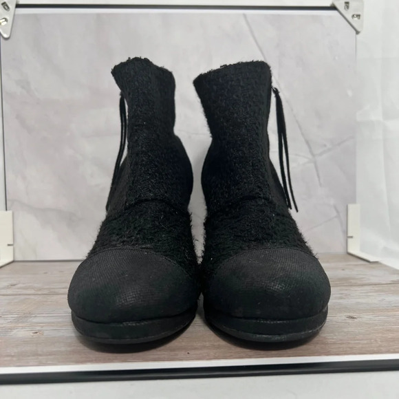 TOMS‎ Women's Desert Wedge Ankle Heel Booties Size 8 Black - Picture 2 of 8